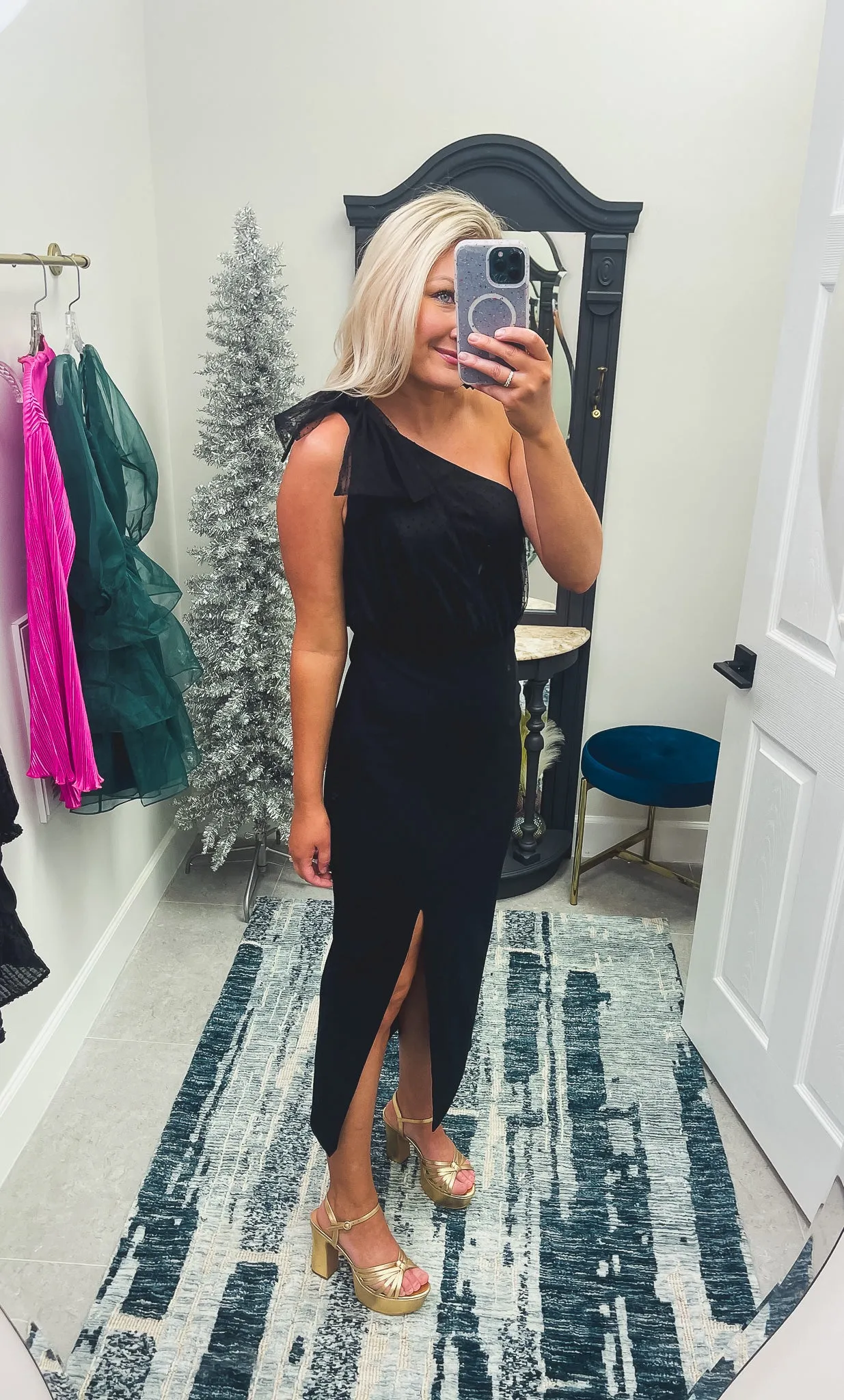 Black One Shoulder Bow Dress