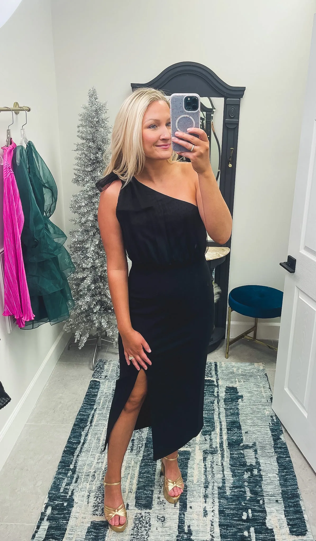 Black One Shoulder Bow Dress