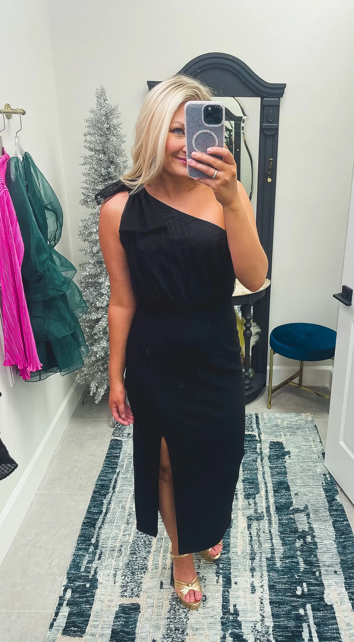 Black One Shoulder Bow Dress