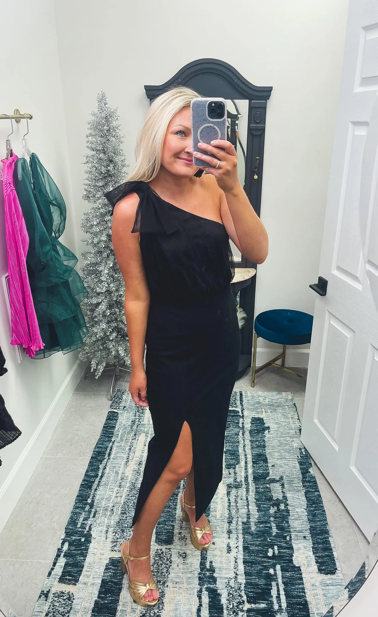 Black One Shoulder Bow Dress