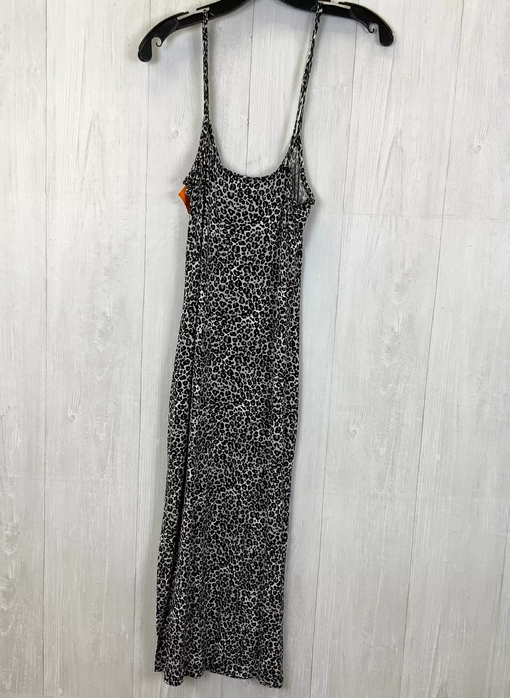 Dress Casual Midi By Boohoo Boutique  Size: S