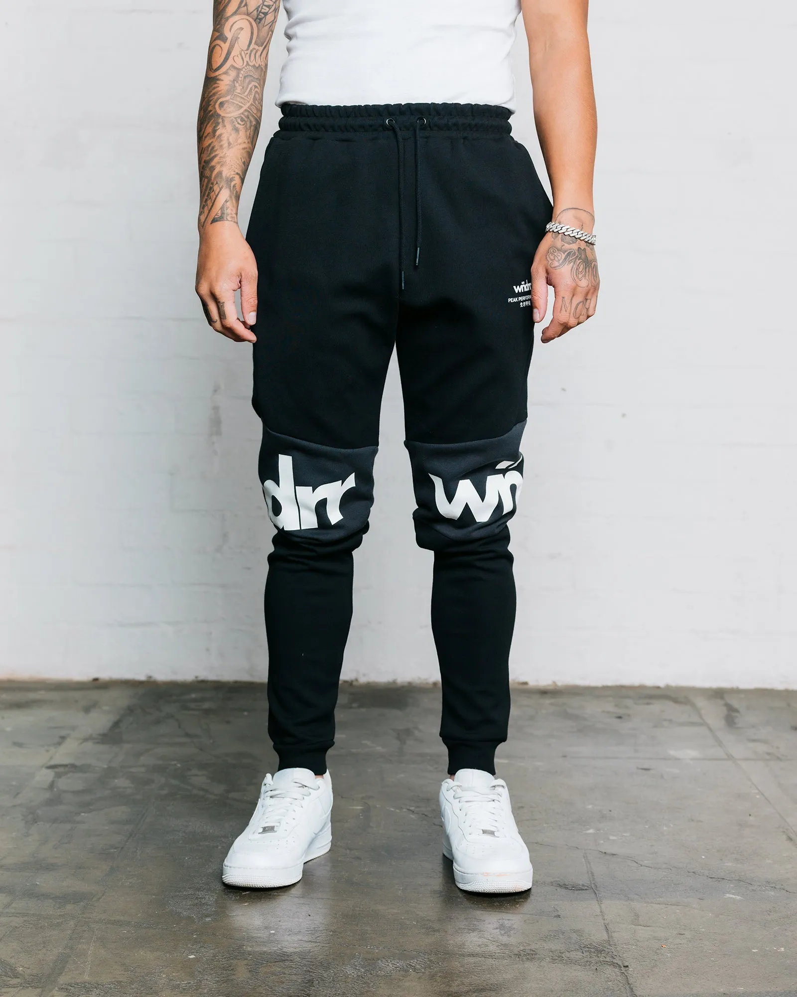 FUSION TECH TRACKPANT - BLACK