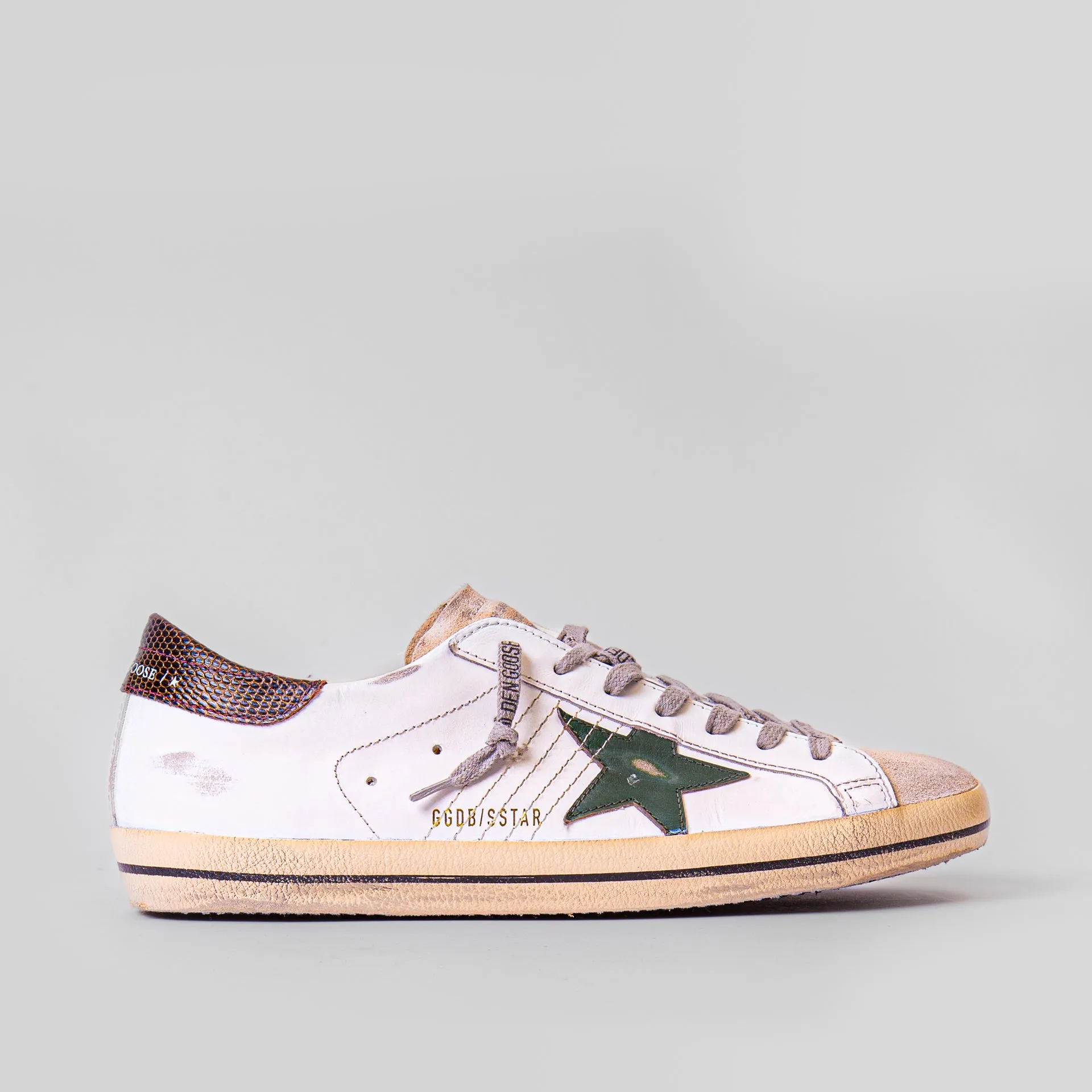 GOLDEN GOOSE SNEAKERS SUPERSTAR GMF00101.F006222 82719 