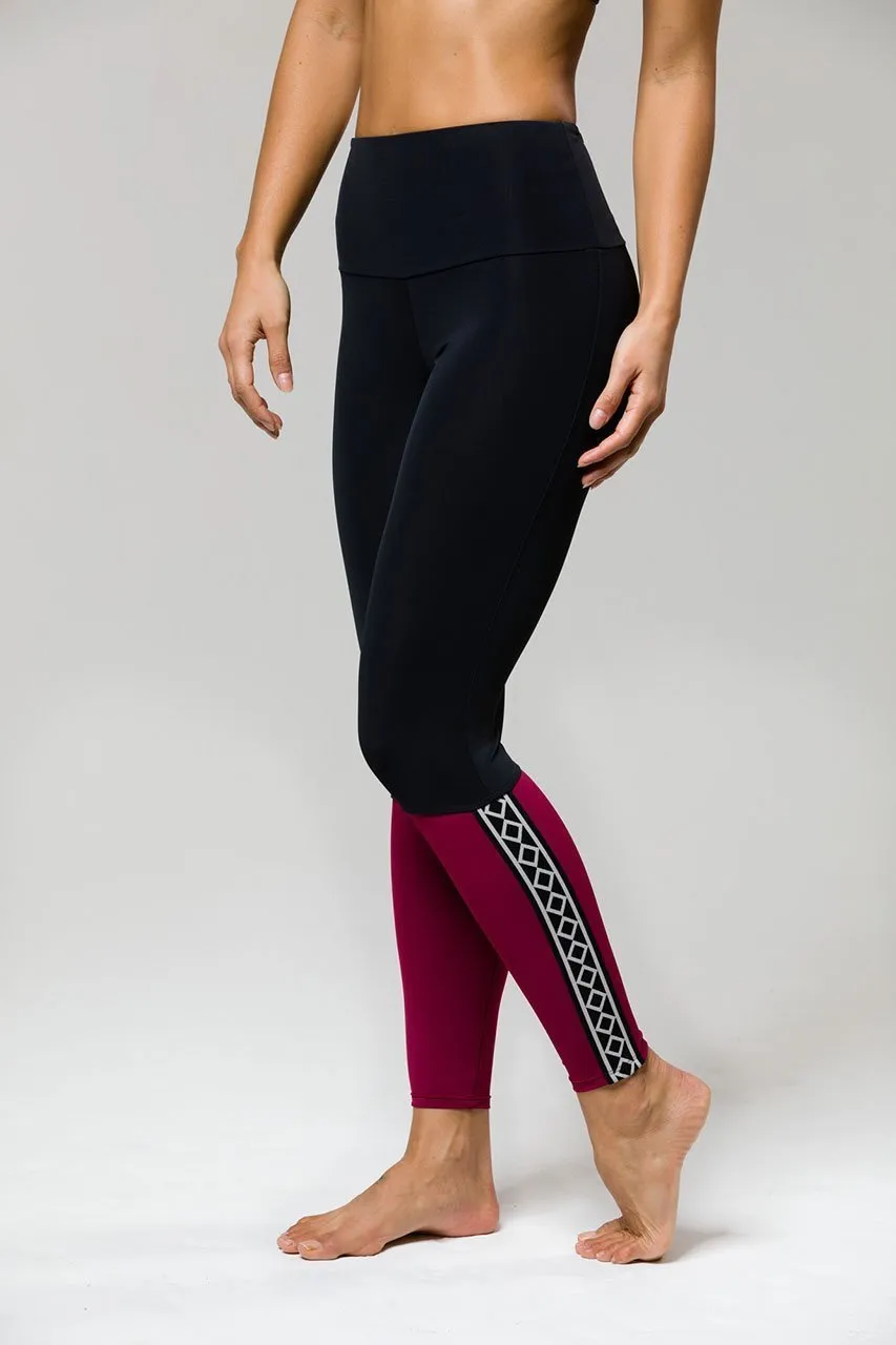 Last Chance! Onzie Olympian Legging 2060