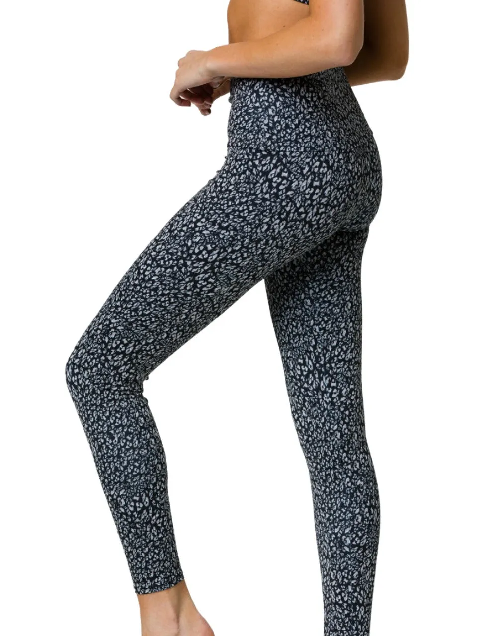 Onzie Flow Tech Legging 2236