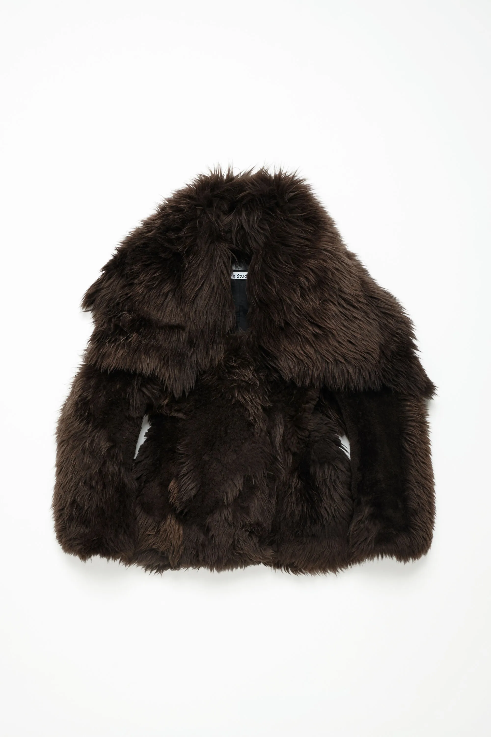 Shearling fur coat                                                                                                            Ru