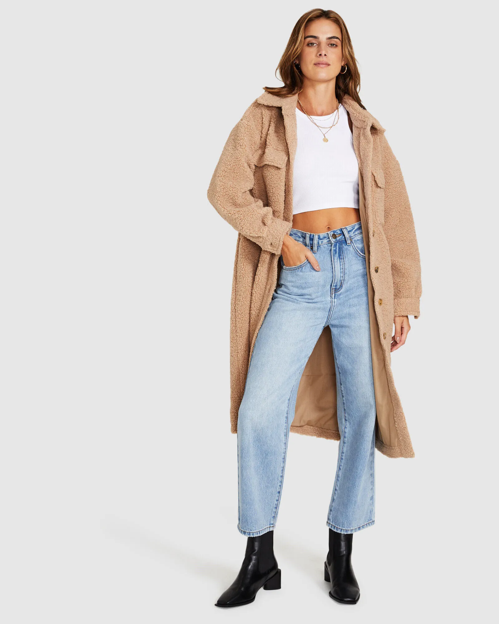 Subtitled Ava Borg Pocket Coat Tan