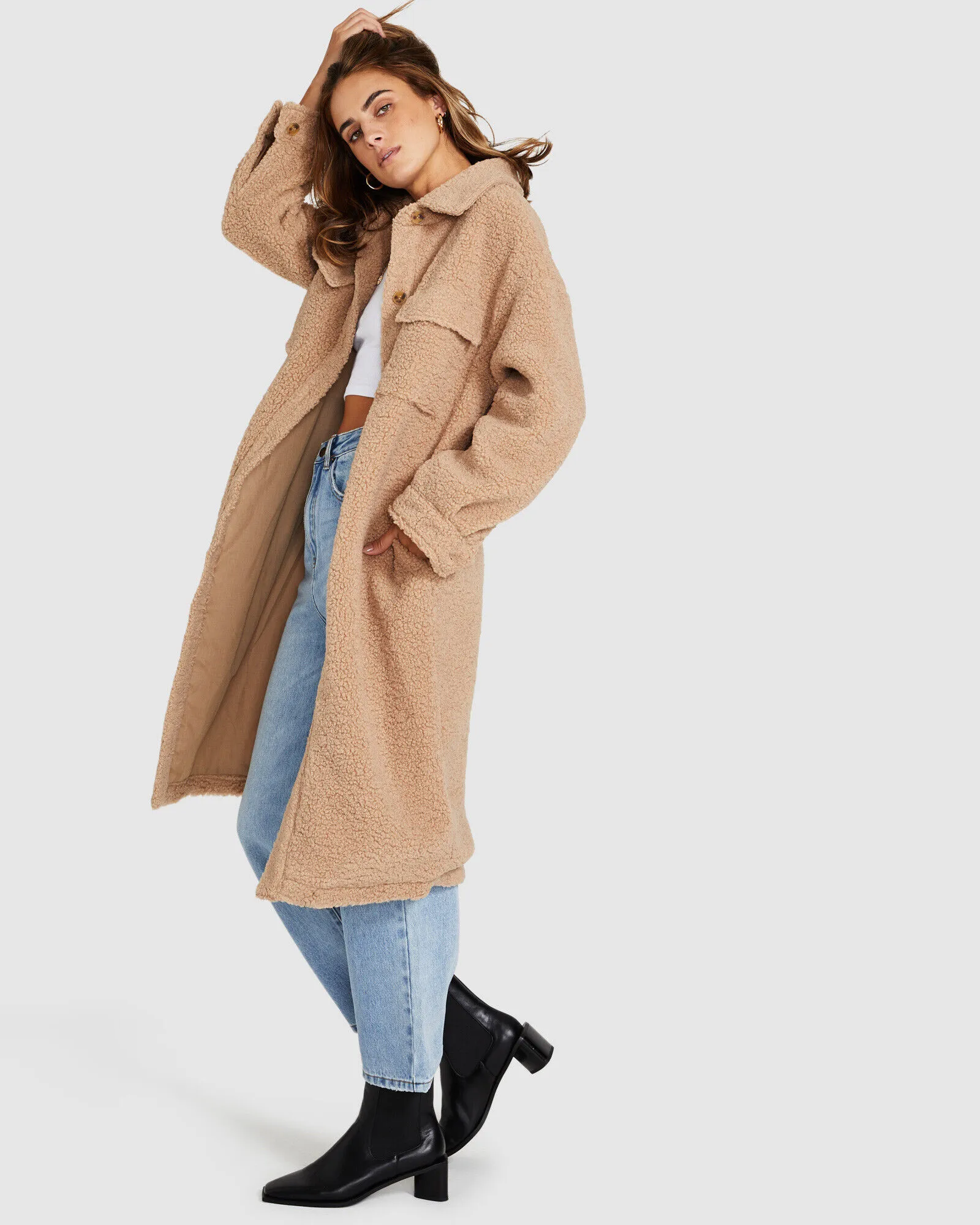 Subtitled Ava Borg Pocket Coat Tan