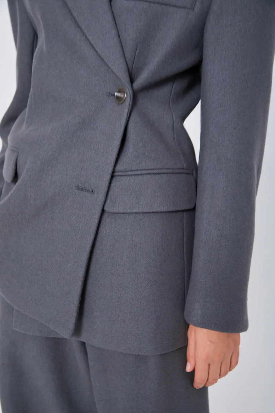 Women Atoir  | The Blazer Stone