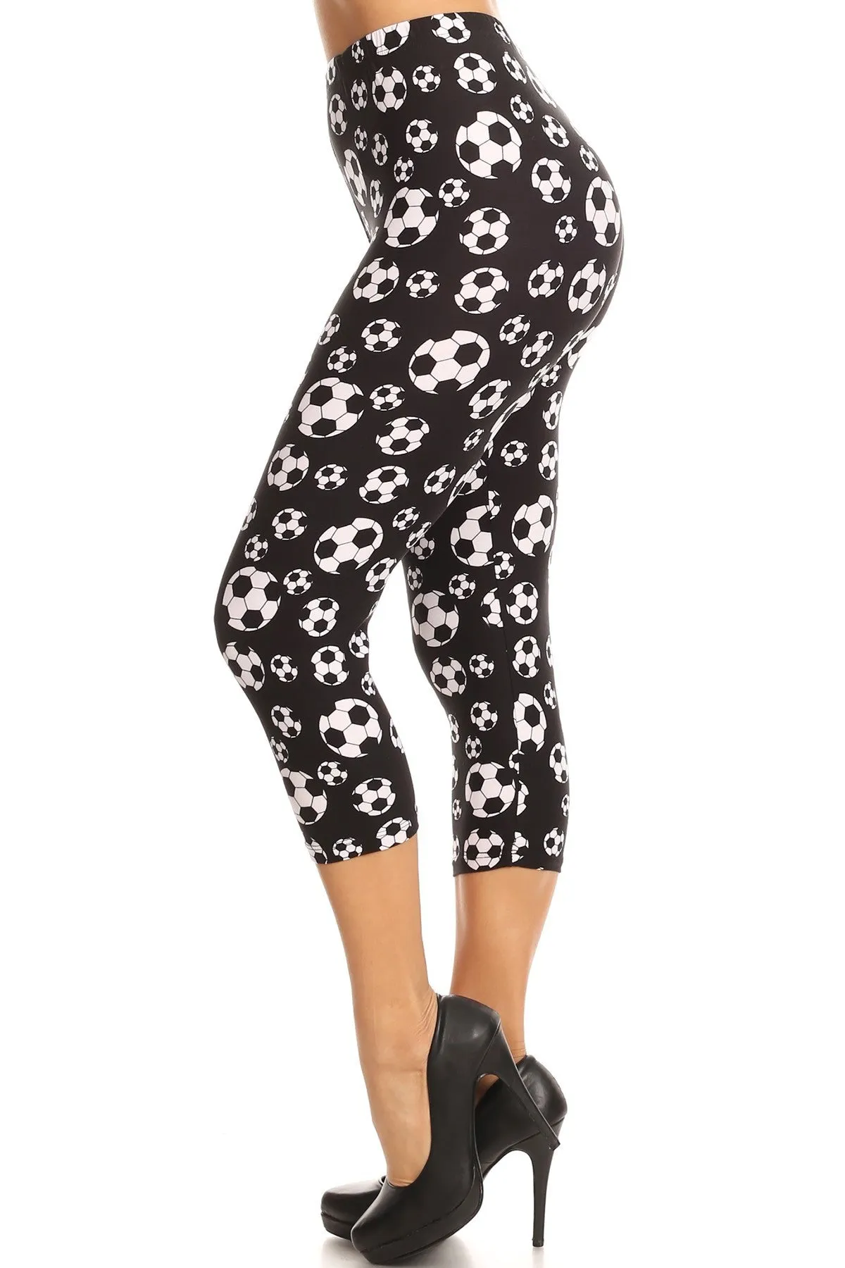 Women's Plus Soccer Ball Sports Printed Cropped Capri Leggings